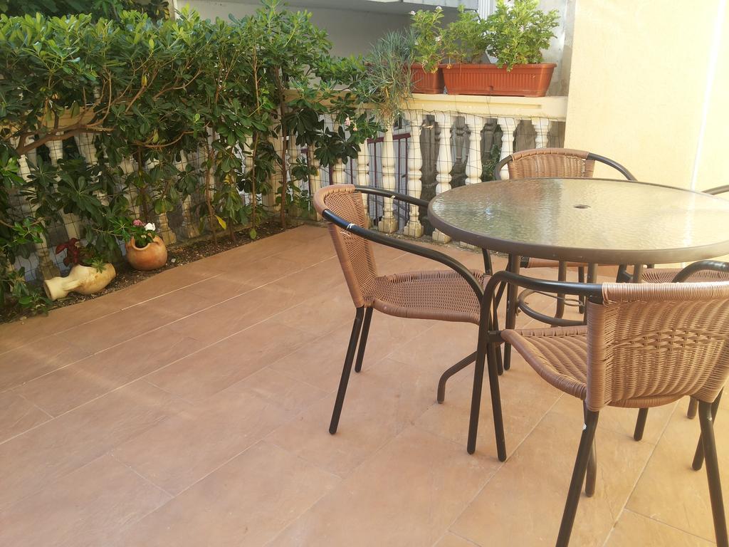 Apartments Vila Andja سفيتي ستيفان المظهر الخارجي الصورة